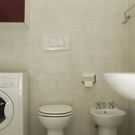 House In San Lorenzo Termini Апартаменты